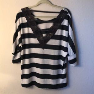 Final Price-Yuni Black and Cream Top